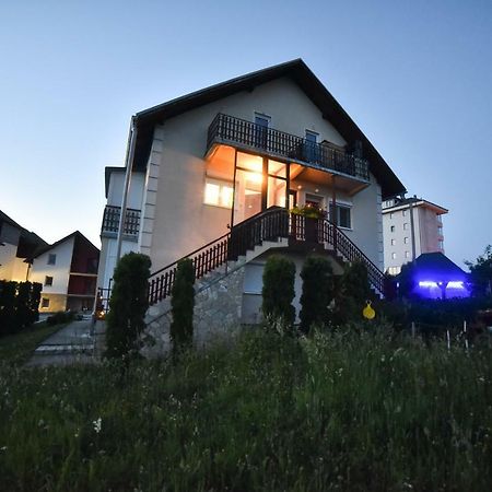 Apartman Selakovic 兹拉蒂博尔 外观 照片