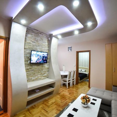 Apartman Selakovic 兹拉蒂博尔 外观 照片