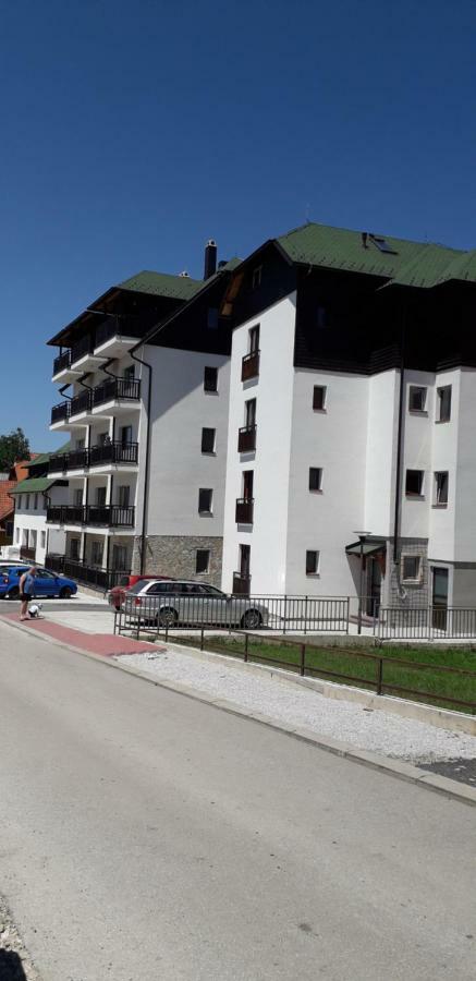 Apartman Selakovic 兹拉蒂博尔 外观 照片